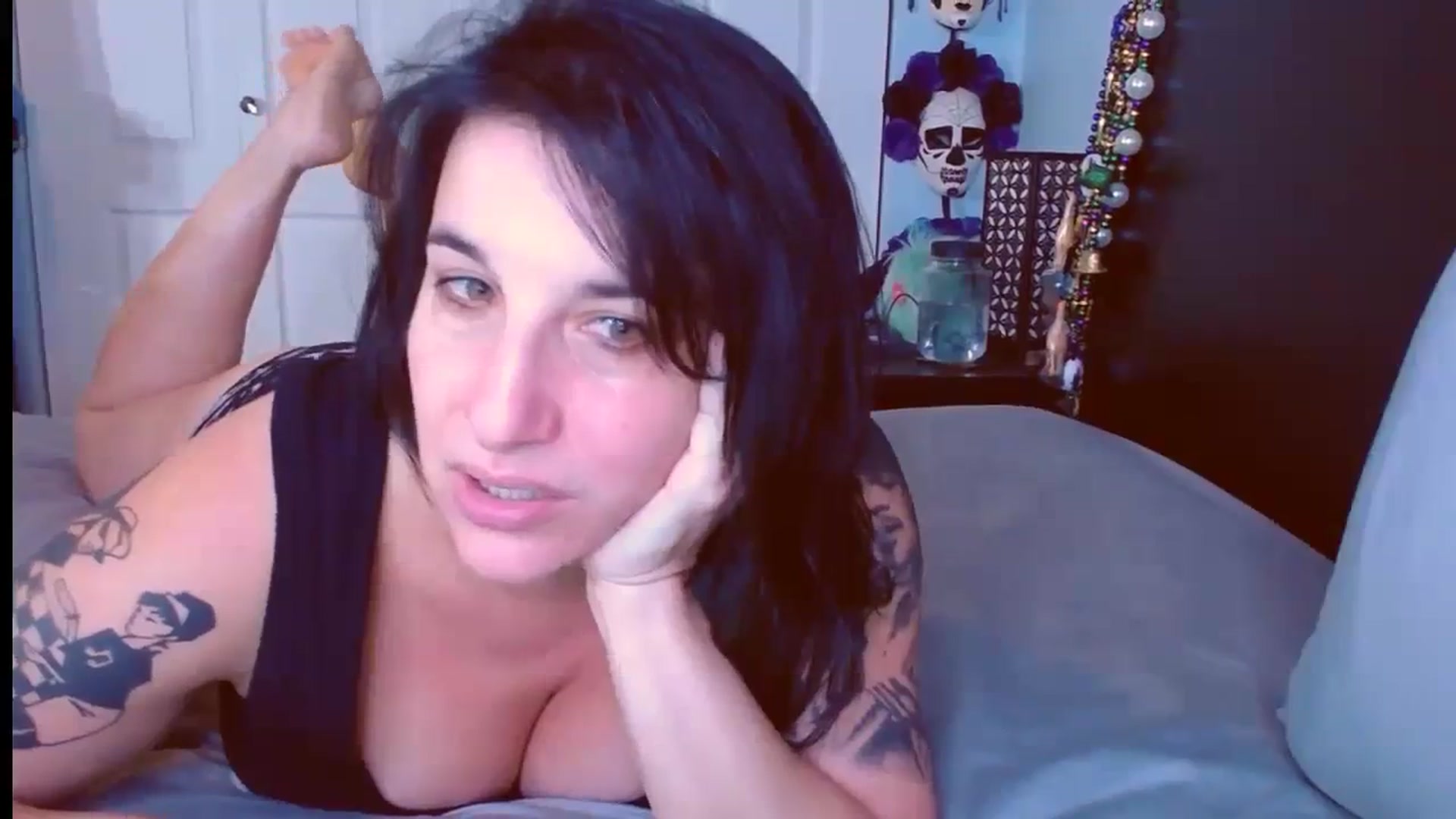Gallery image thumbnail from abustybabe's myfreecams stream on, 09/25/2023, 21:34 image 17 of 20