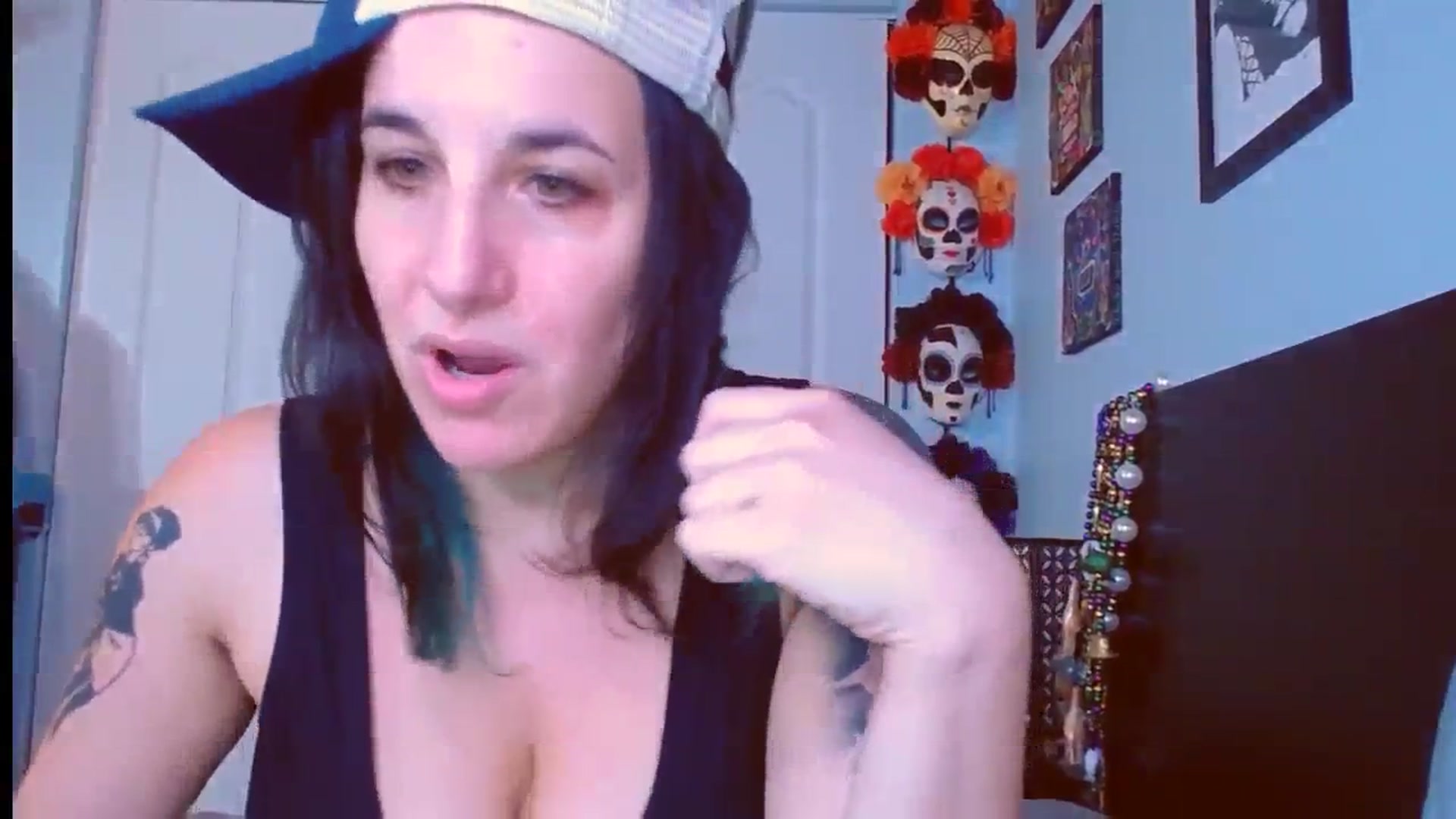 Gallery image thumbnail from abustybabe's myfreecams stream on, 09/25/2023, 21:34 image 16 of 20