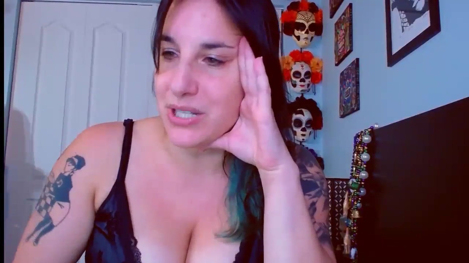 Gallery image thumbnail from abustybabe's myfreecams stream on, 09/26/2023, 21:00 image 3 of 20