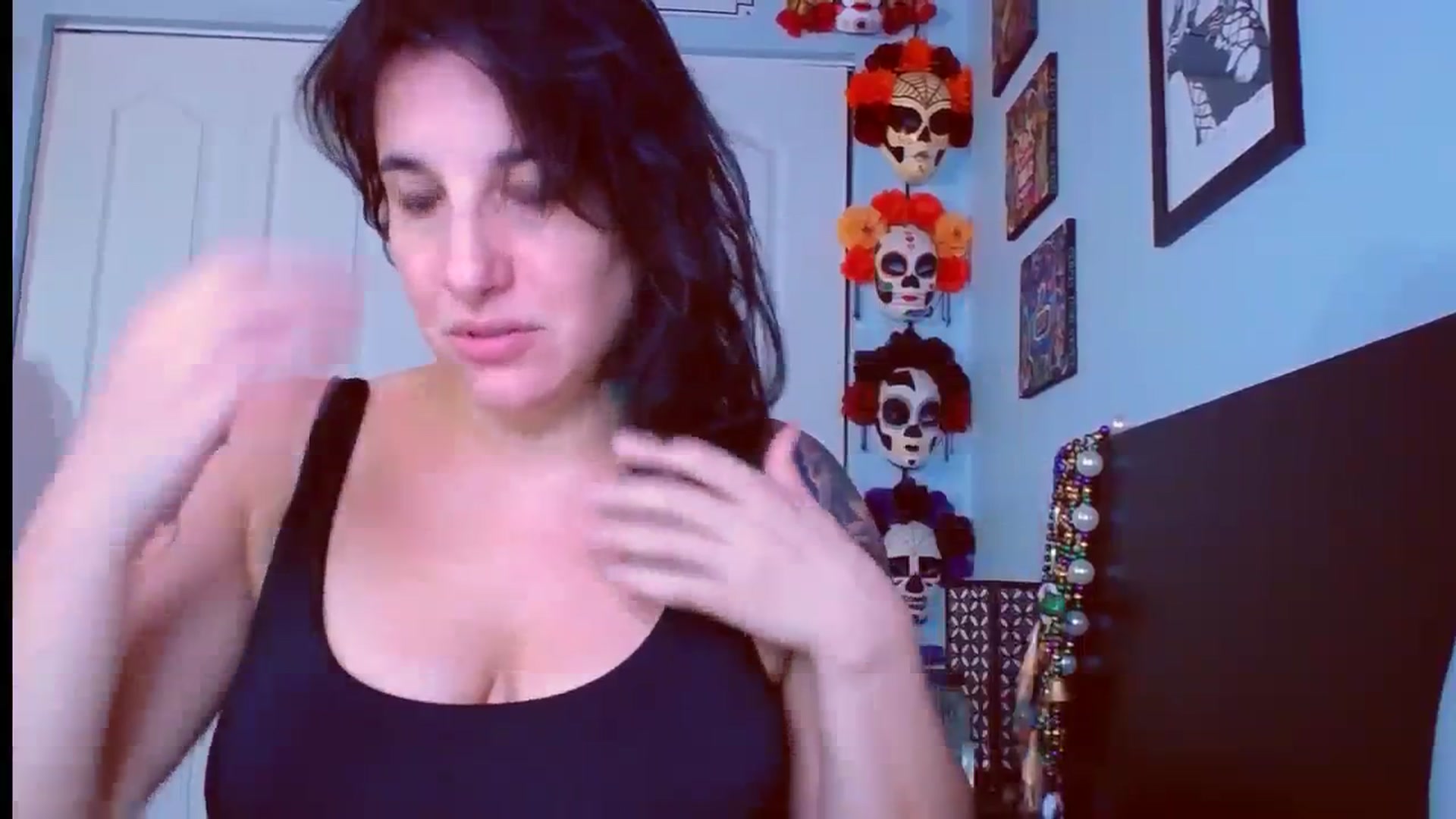 Gallery image thumbnail from abustybabe's myfreecams stream on, 09/27/2023, 21:34 image 8 of 20