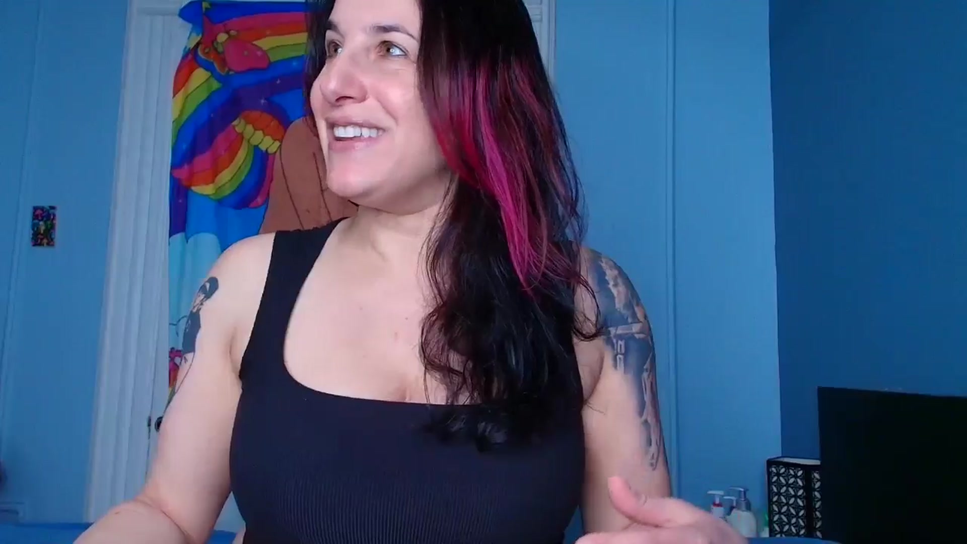 Gallery image thumbnail from abustybabe's myfreecams stream on, 03/11/2026, 21:21 image 5 of 20