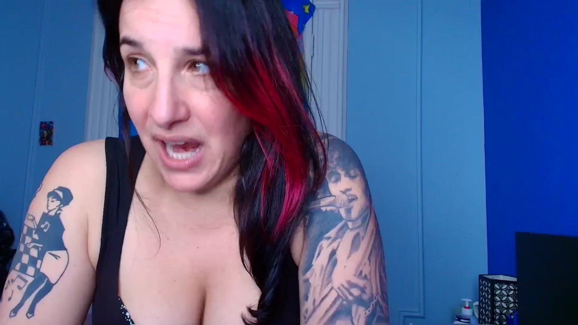 Gallery image thumbnail from abustybabe's myfreecams stream on, 03/25/2026, 21:46 image 6 of 20