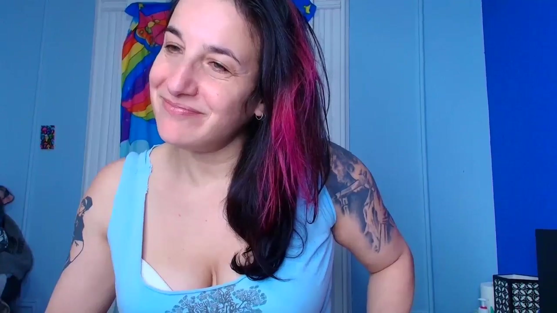 Gallery image thumbnail from abustybabe's myfreecams stream on, 04/01/2026, 21:09 image 2 of 20