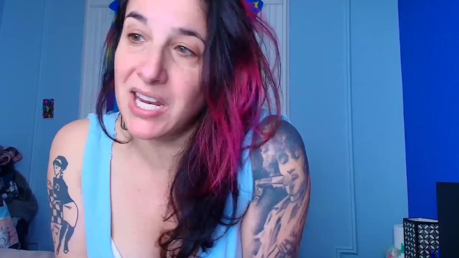 Gallery image thumbnail from abustybabe's myfreecams stream on, 04/01/2026, 21:09 image 14 of 20