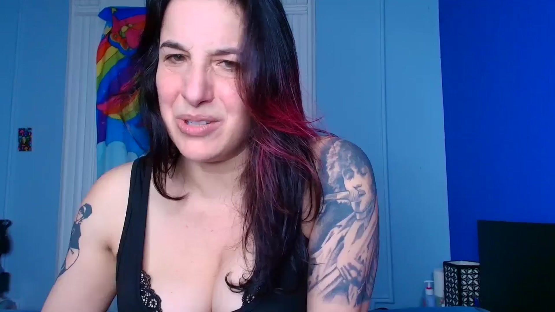 Gallery image thumbnail from abustybabe's myfreecams stream on, 04/06/2026, 21:17 image 10 of 20