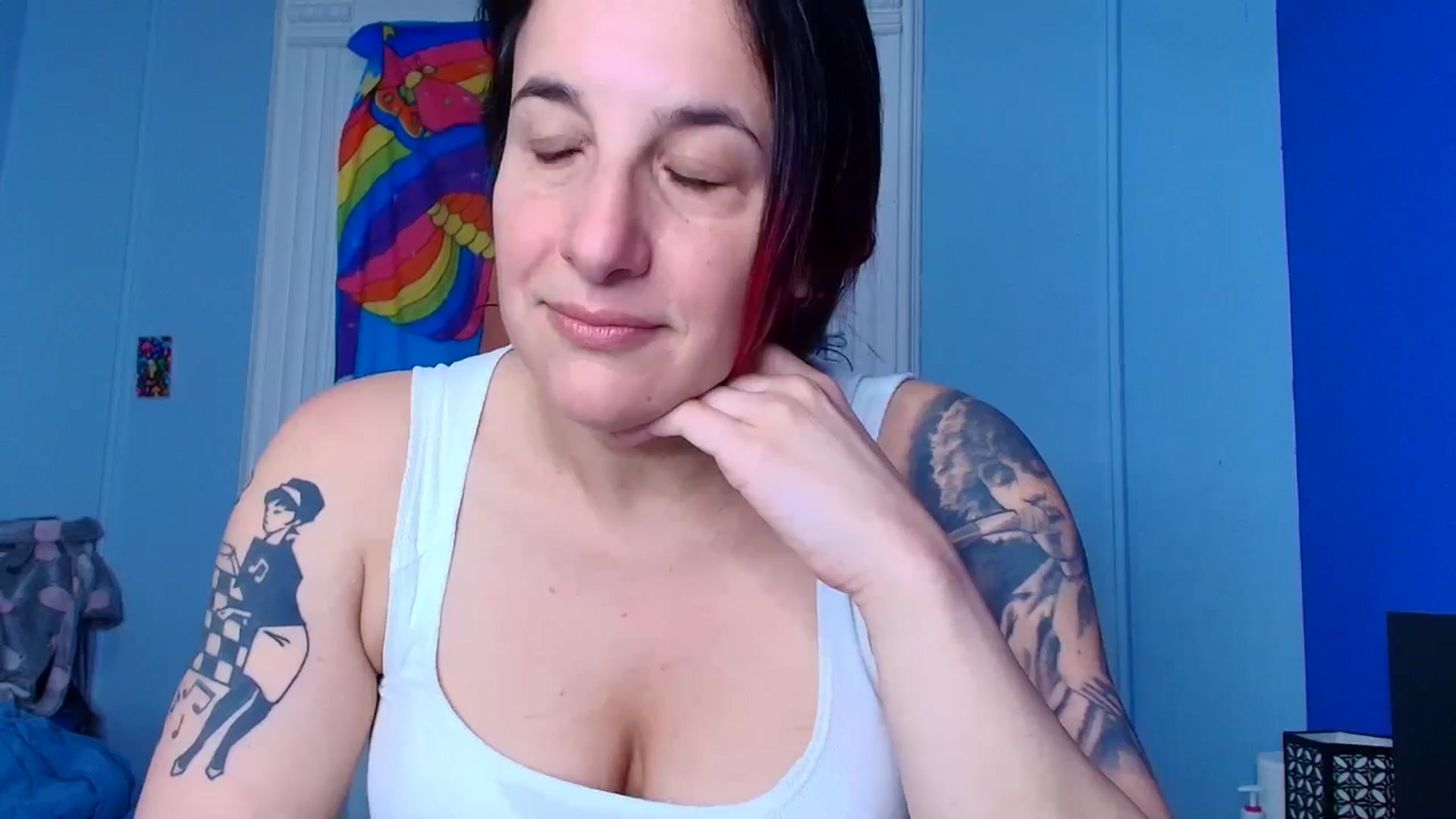 Gallery image thumbnail from abustybabe's myfreecams stream on, 04/10/2026, 21:32 image 5 of 20