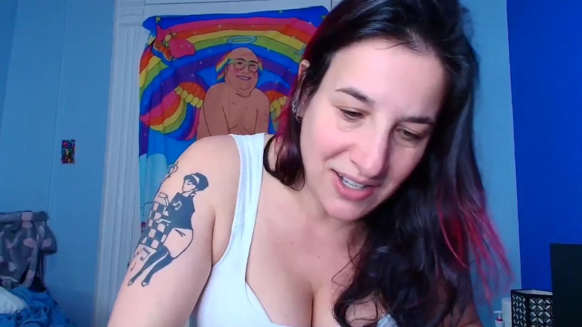 Gallery image thumbnail from abustybabe's myfreecams stream on, 04/10/2026, 21:32 image 12 of 20