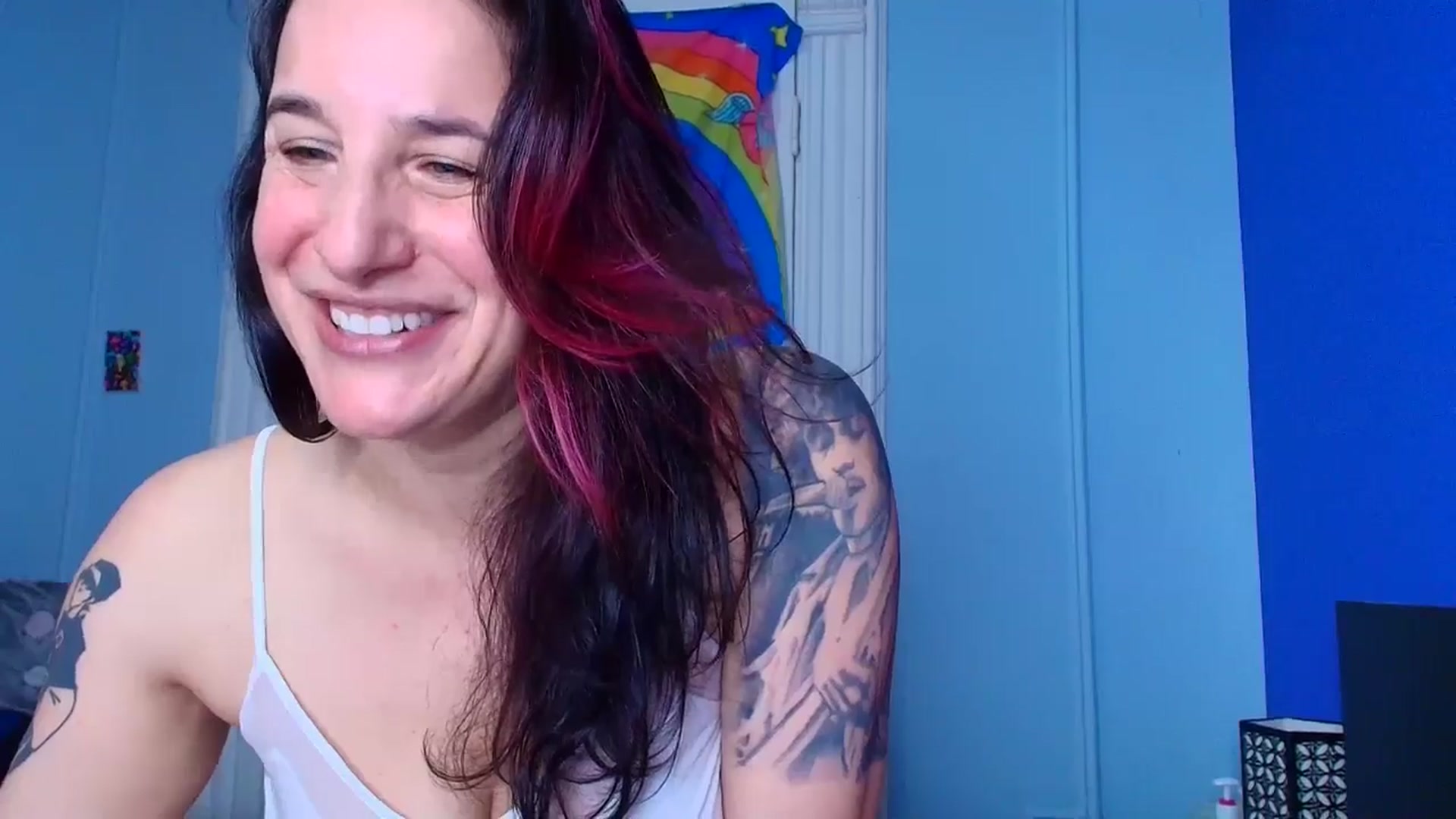 Gallery image thumbnail from abustybabe's myfreecams stream on, 04/17/2026, 21:23 image 12 of 20