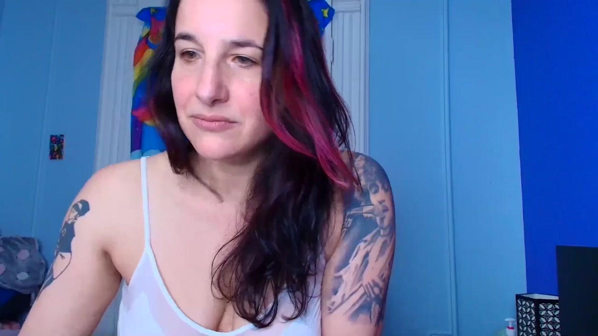 Gallery image thumbnail from abustybabe's myfreecams stream on, 04/17/2026, 21:23 image 17 of 20