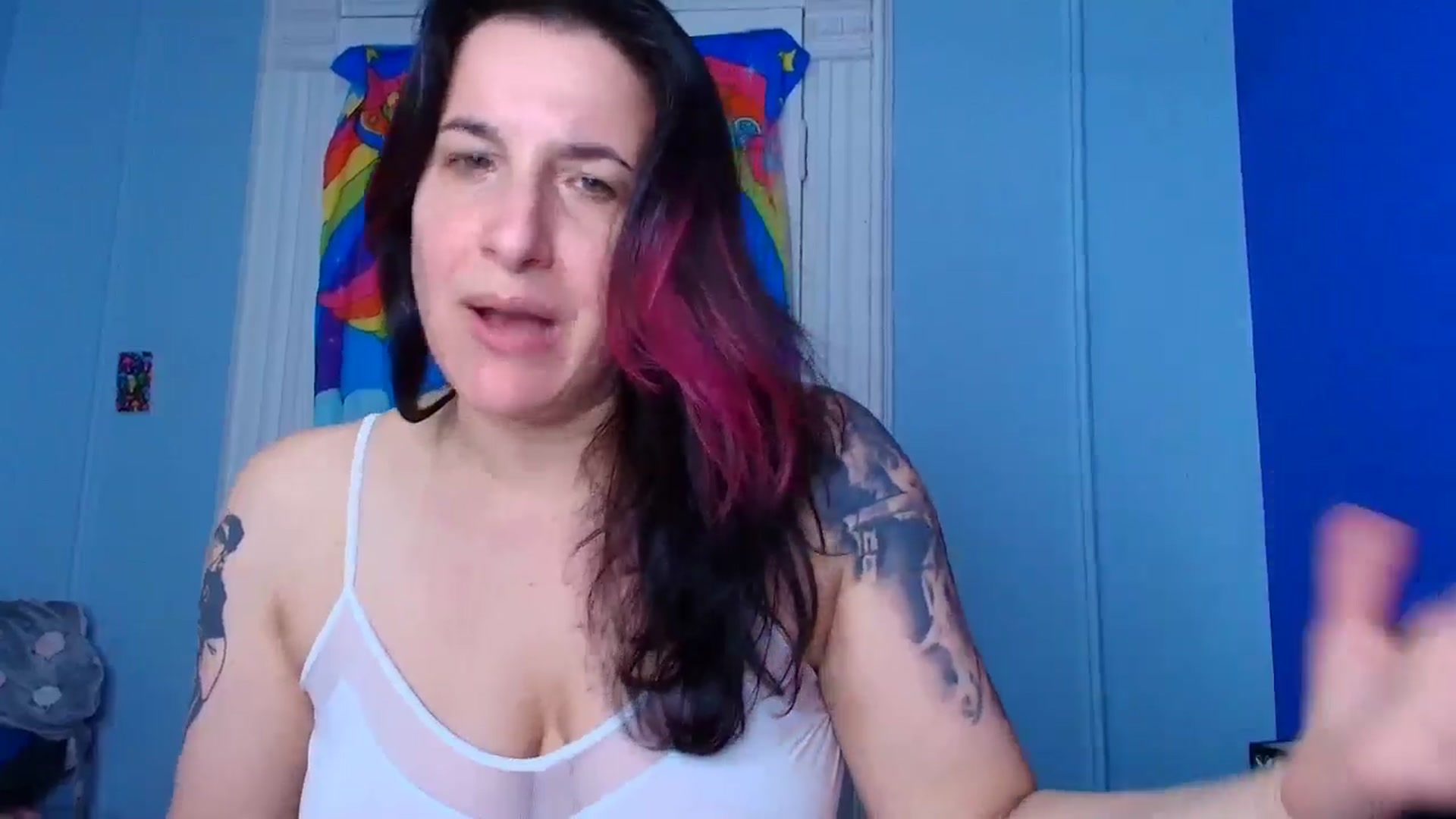 Gallery image thumbnail from abustybabe's myfreecams stream on, 04/17/2026, 21:23 image 7 of 20