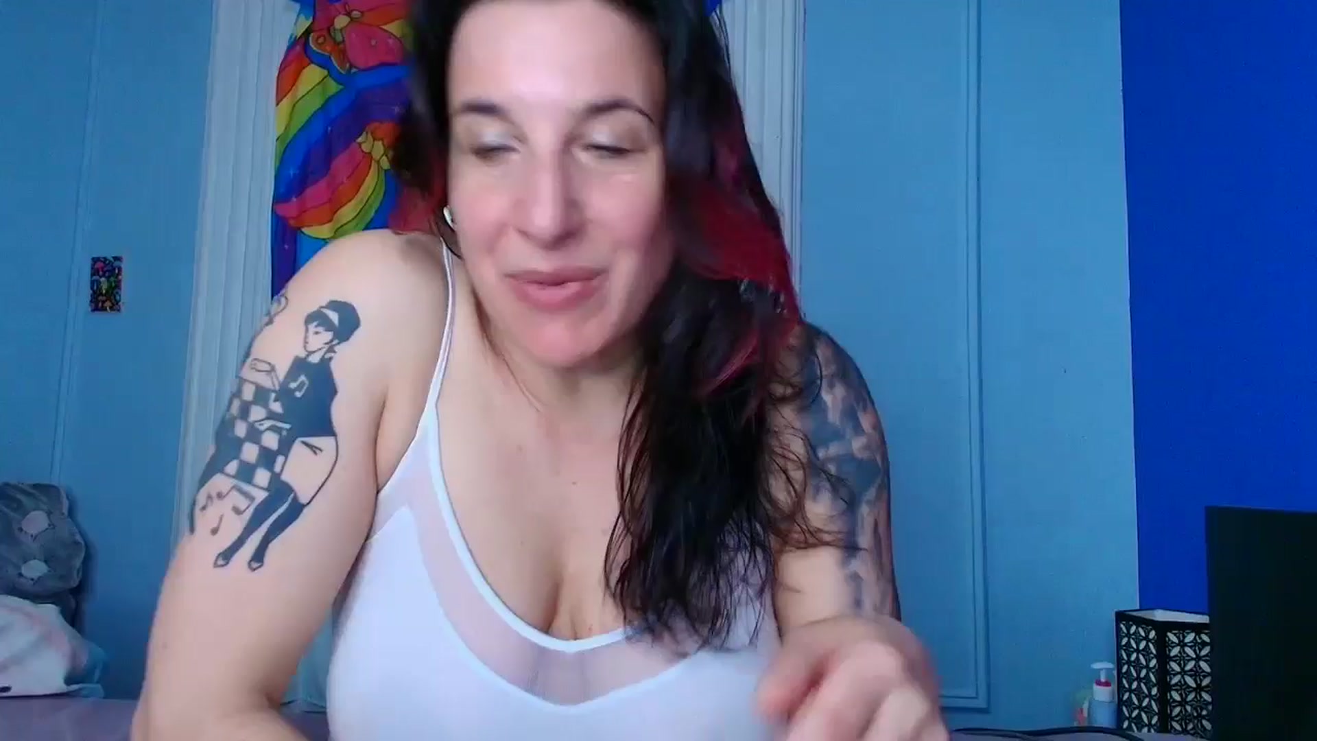Gallery image thumbnail from abustybabe's myfreecams stream on, 04/17/2026, 21:23 image 1 of 20