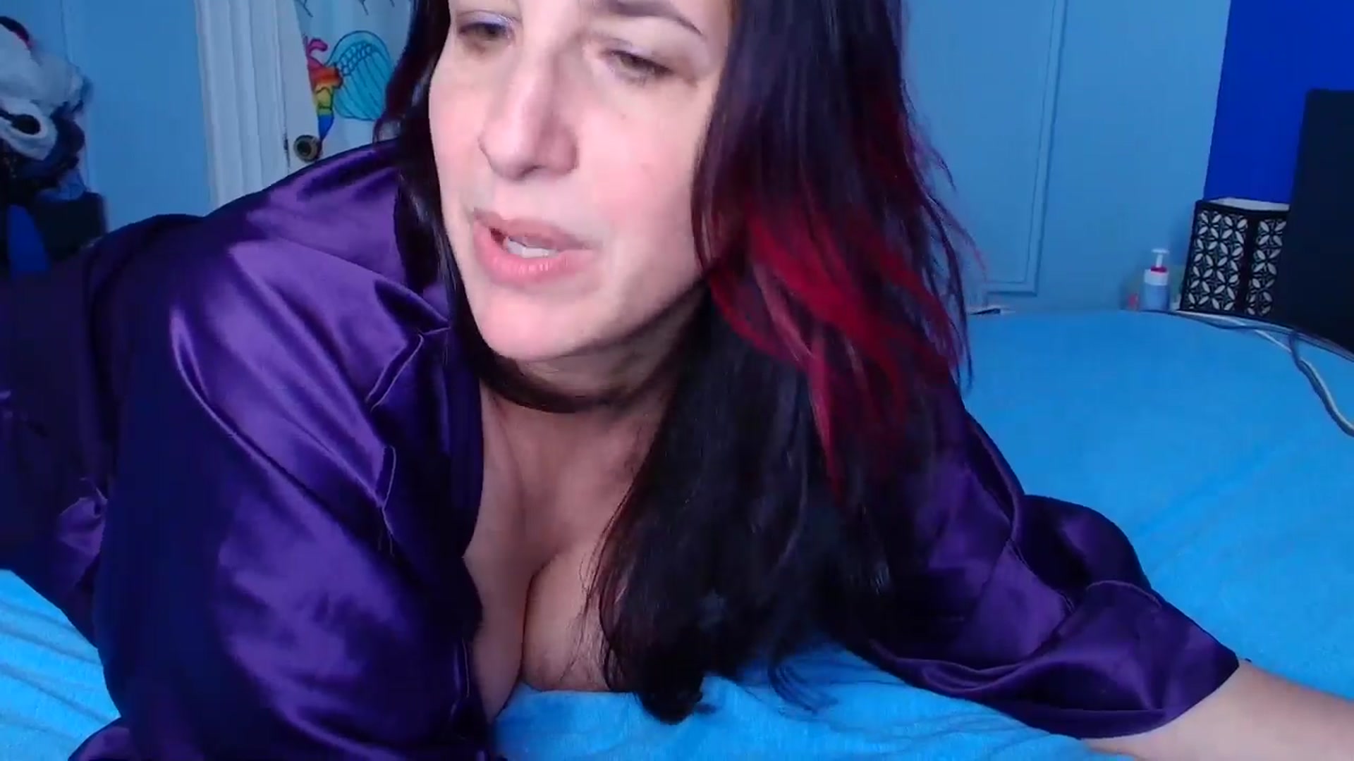 Gallery image thumbnail from abustybabe's myfreecams stream on, 04/22/2026, 21:34 image 12 of 20