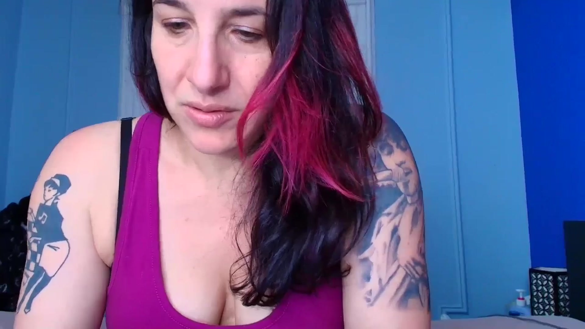 Gallery image thumbnail from abustybabe's myfreecams stream on, 04/29/2026, 21:07 image 9 of 20