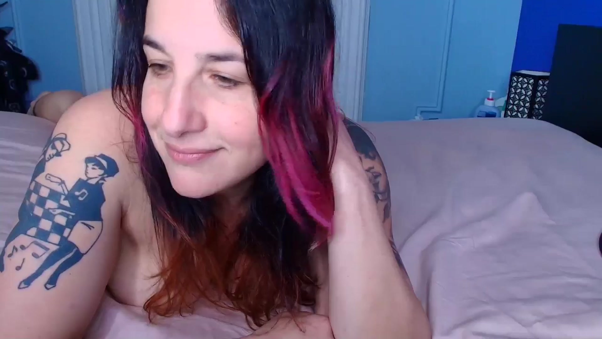 Gallery image thumbnail from abustybabe's myfreecams stream on, 04/30/2026, 20:44 image 10 of 20