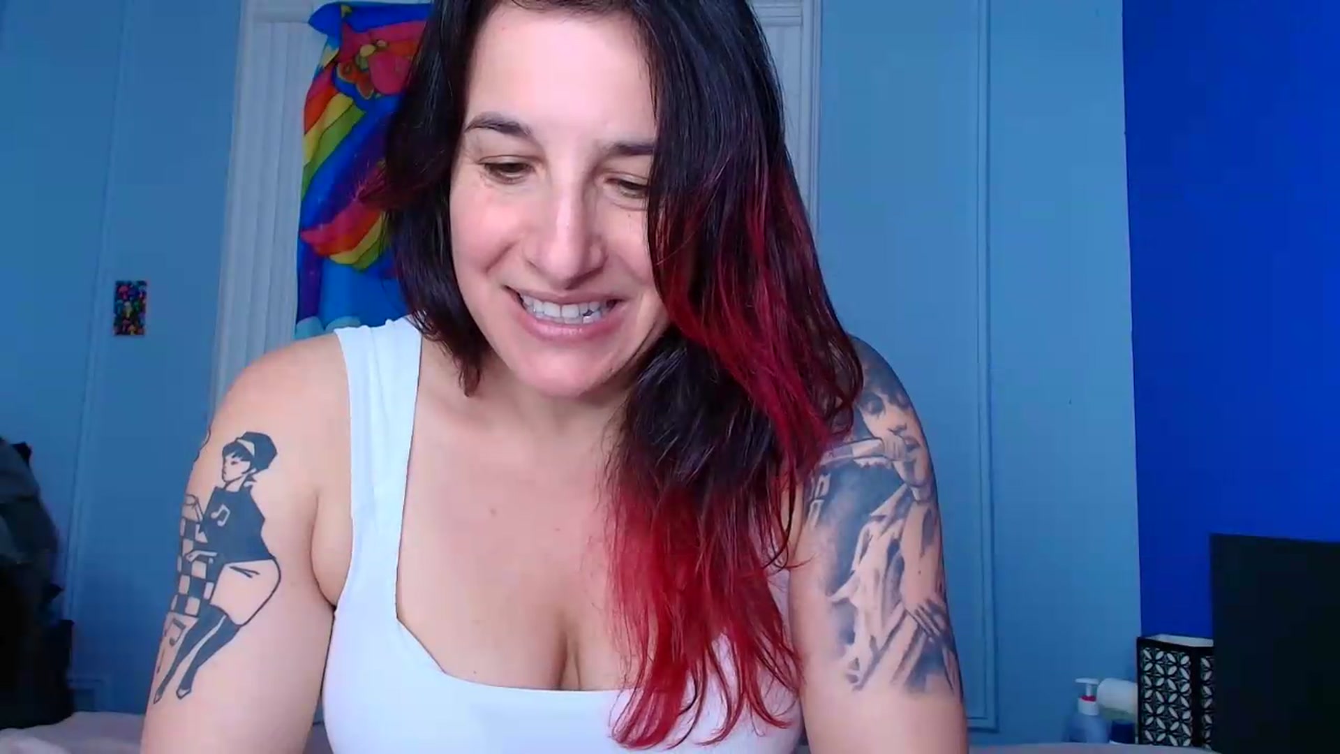 Gallery image thumbnail from abustybabe's myfreecams stream on, 05/11/2026, 21:36 image 8 of 20