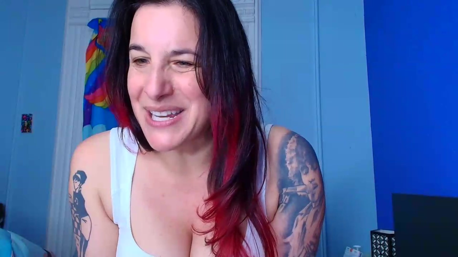 Gallery image thumbnail from abustybabe's myfreecams stream on, 05/13/2026, 21:27 image 17 of 20