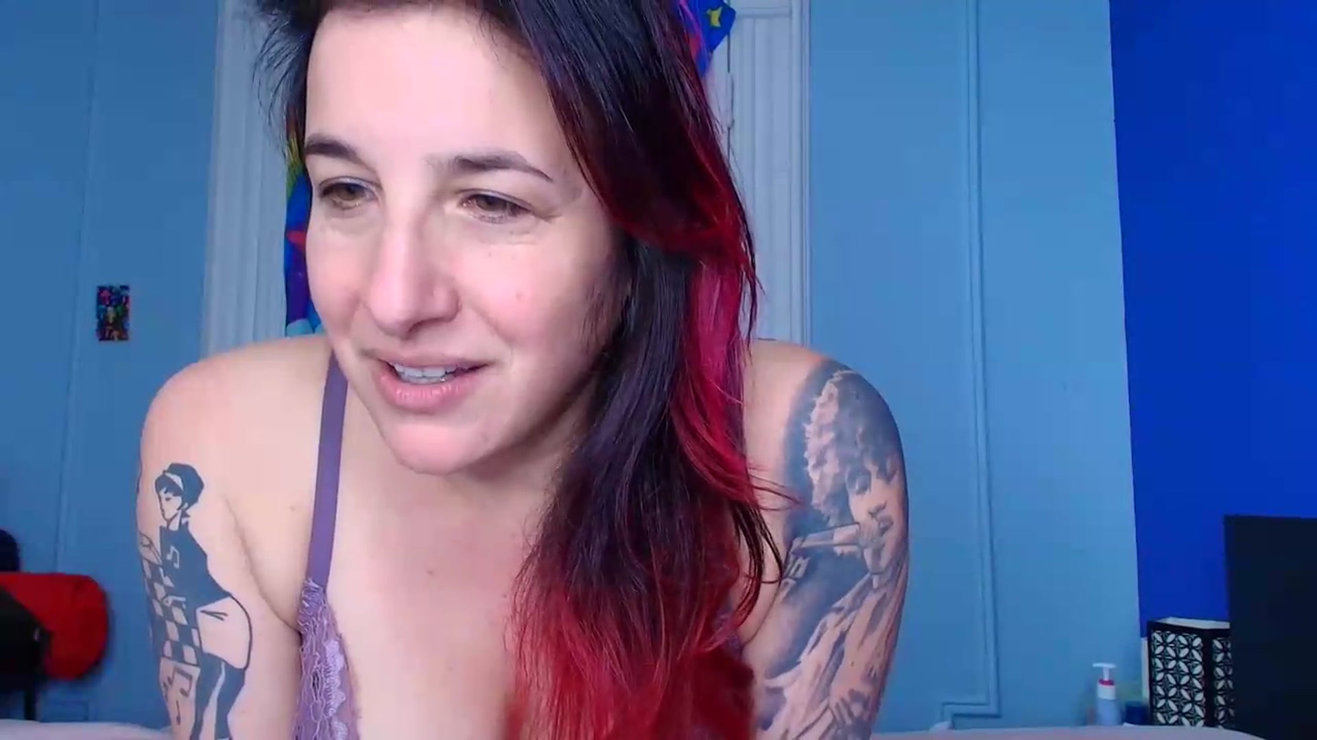 Gallery image thumbnail from abustybabe's myfreecams stream on, 05/15/2026, 22:03 image 3 of 20