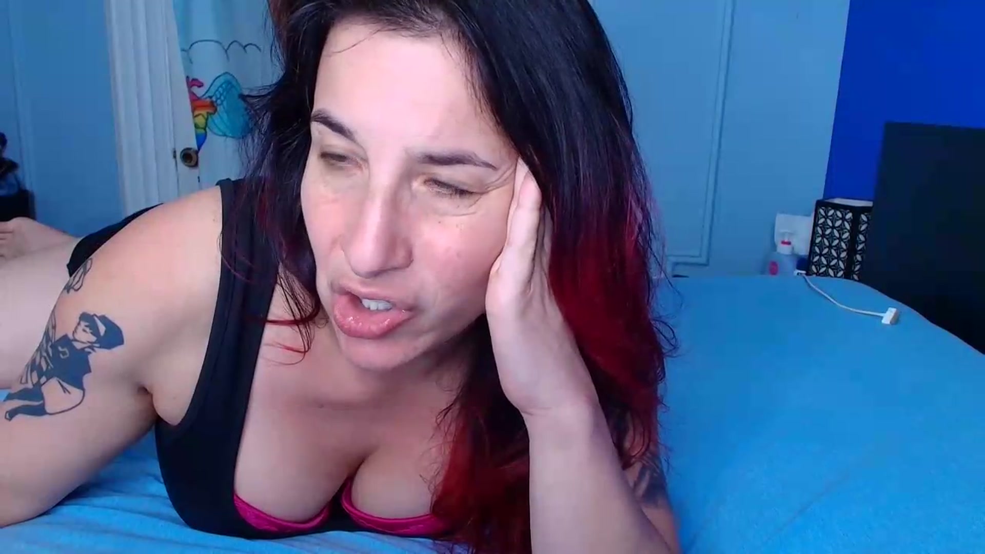 Gallery image thumbnail from abustybabe's myfreecams stream on, 05/19/2026, 21:29 image 9 of 20