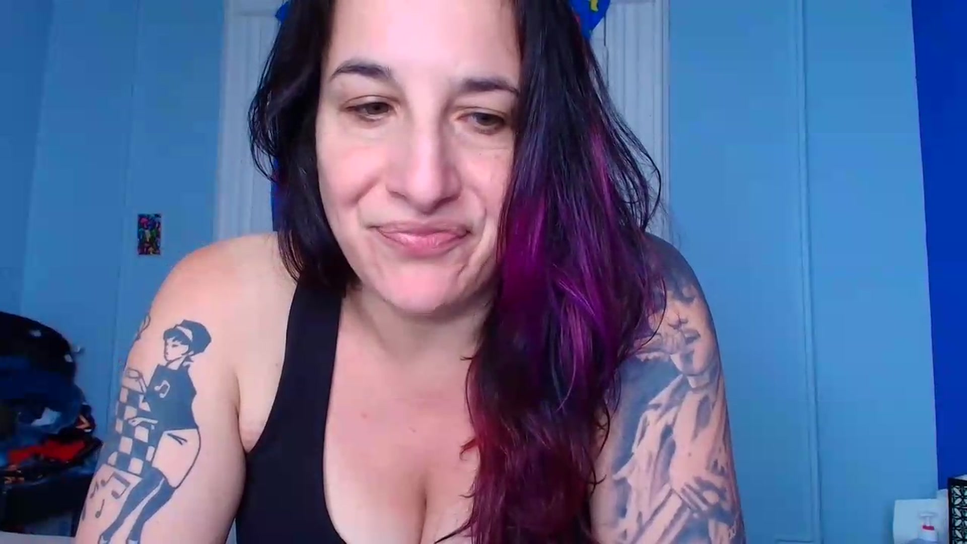 Gallery image thumbnail from abustybabe's myfreecams stream on, 05/25/2026, 21:29 image 14 of 20
