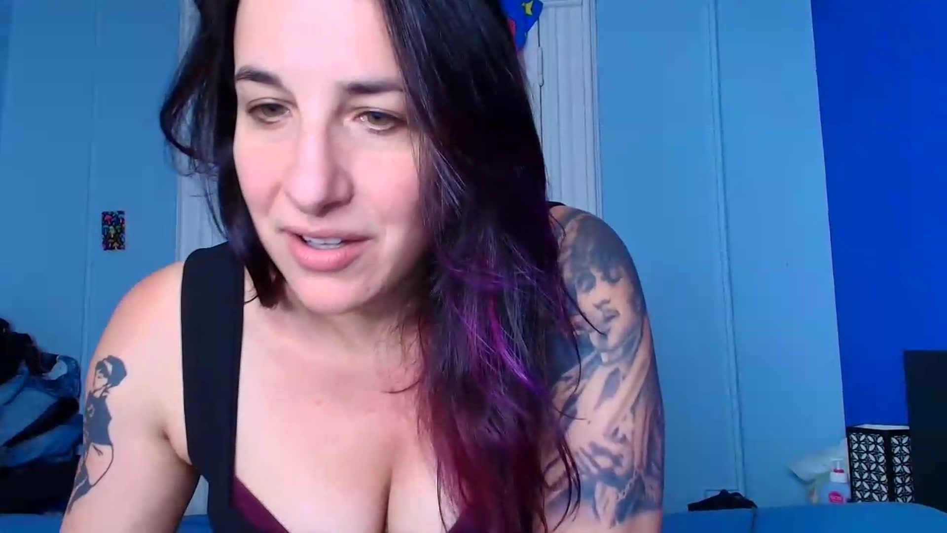 Gallery image thumbnail from abustybabe's myfreecams stream on, 06/03/2026, 21:52 image 3 of 20