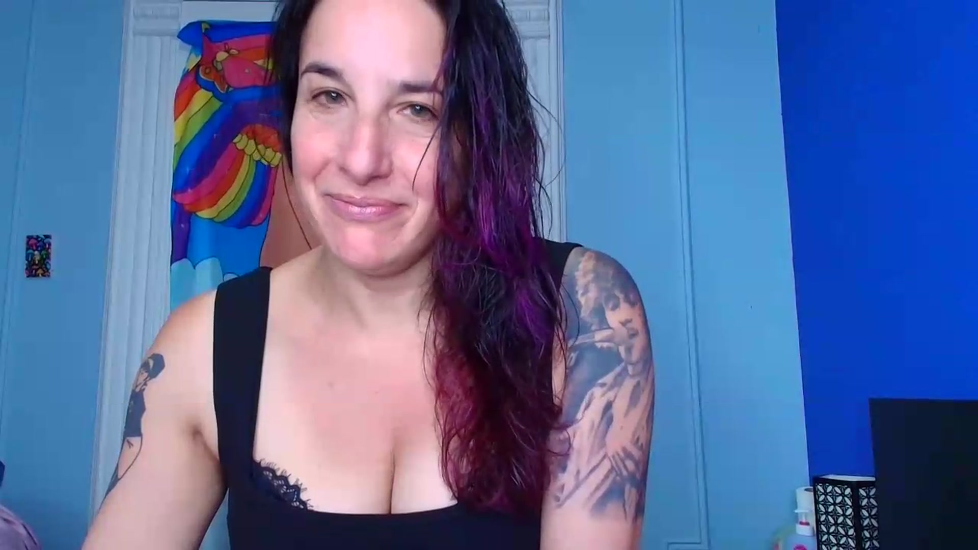 Gallery image thumbnail from abustybabe's myfreecams stream on, 06/09/2026, 21:27 image 3 of 20