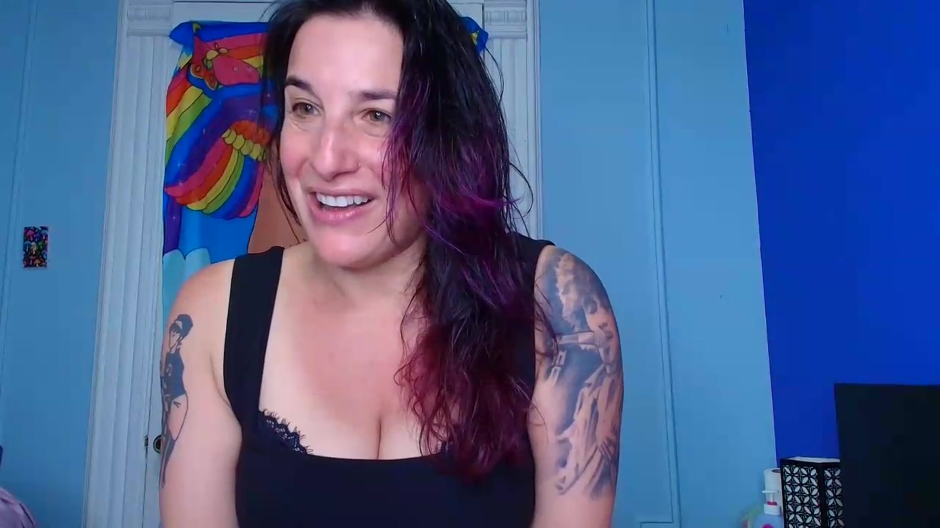 Gallery image thumbnail from abustybabe's myfreecams stream on, 06/09/2026, 21:27 image 4 of 20