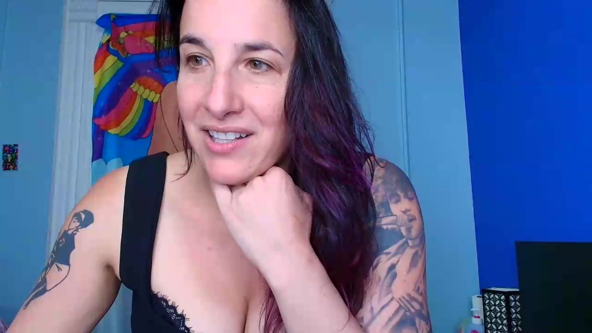 Gallery image thumbnail from abustybabe's myfreecams stream on, 06/09/2026, 21:27 image 8 of 20