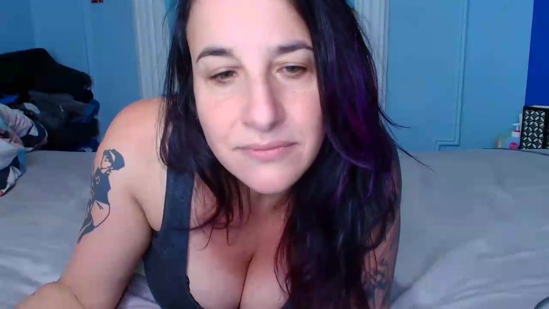 Gallery image thumbnail from abustybabe's myfreecams stream on, 06/15/2026, 21:40 image 15 of 20