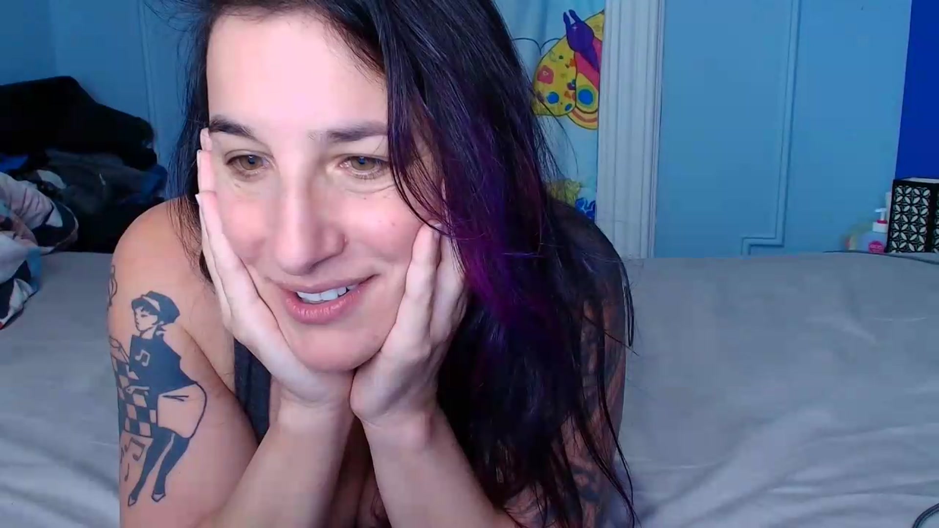 Gallery image thumbnail from abustybabe's myfreecams stream on, 06/15/2026, 21:40 image 14 of 20
