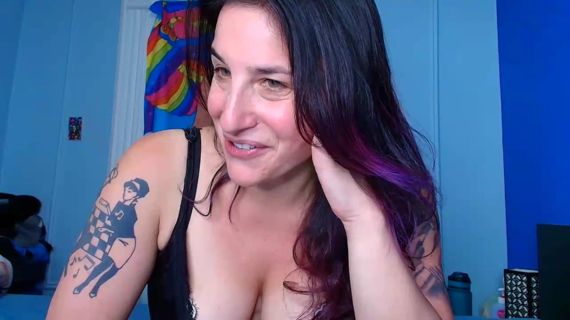Gallery image thumbnail from abustybabe's myfreecams stream on, 06/22/2026, 21:34 image 5 of 20