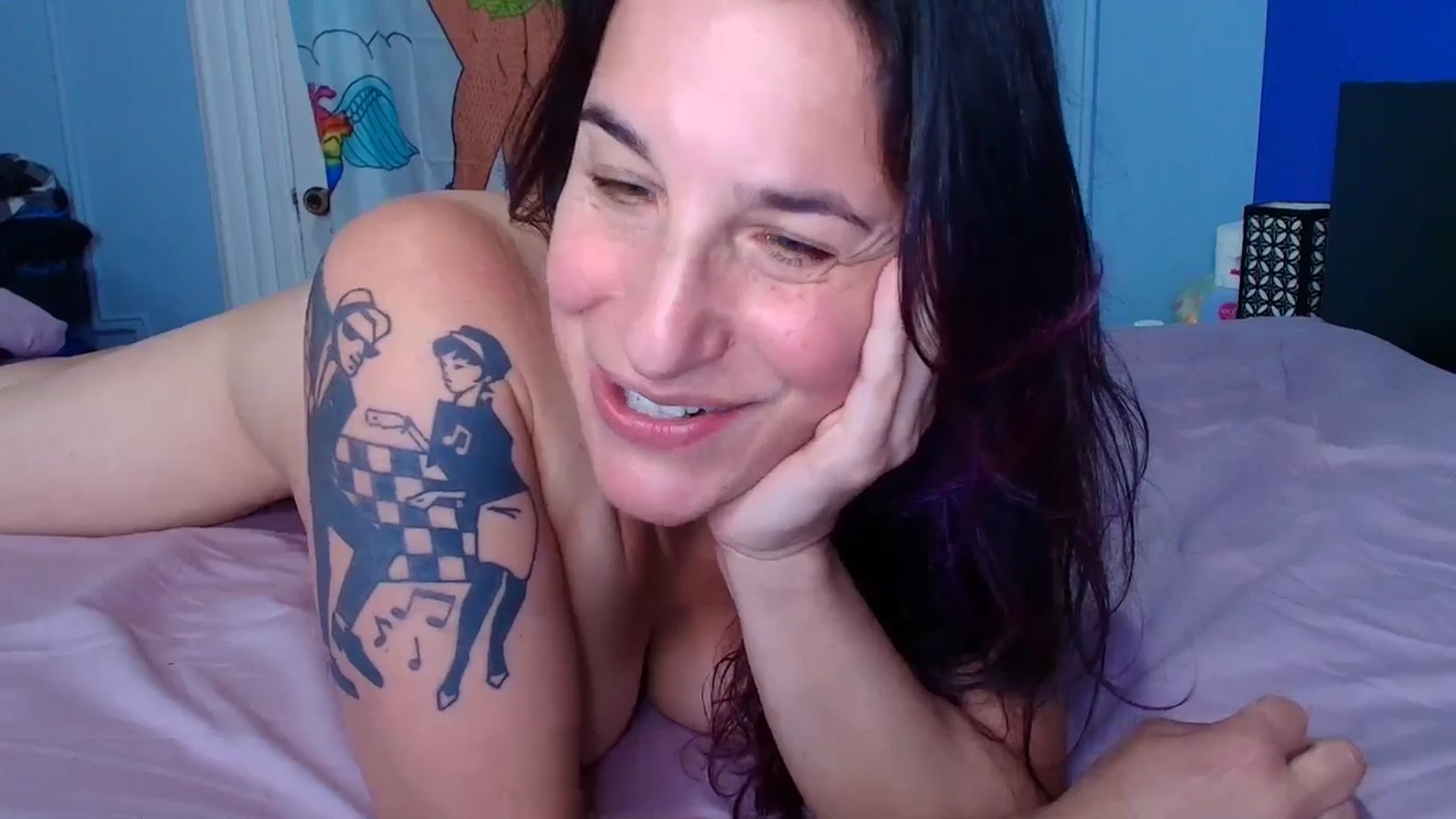 Gallery image thumbnail from abustybabe's myfreecams stream on, 06/30/2026, 21:28 image 8 of 20