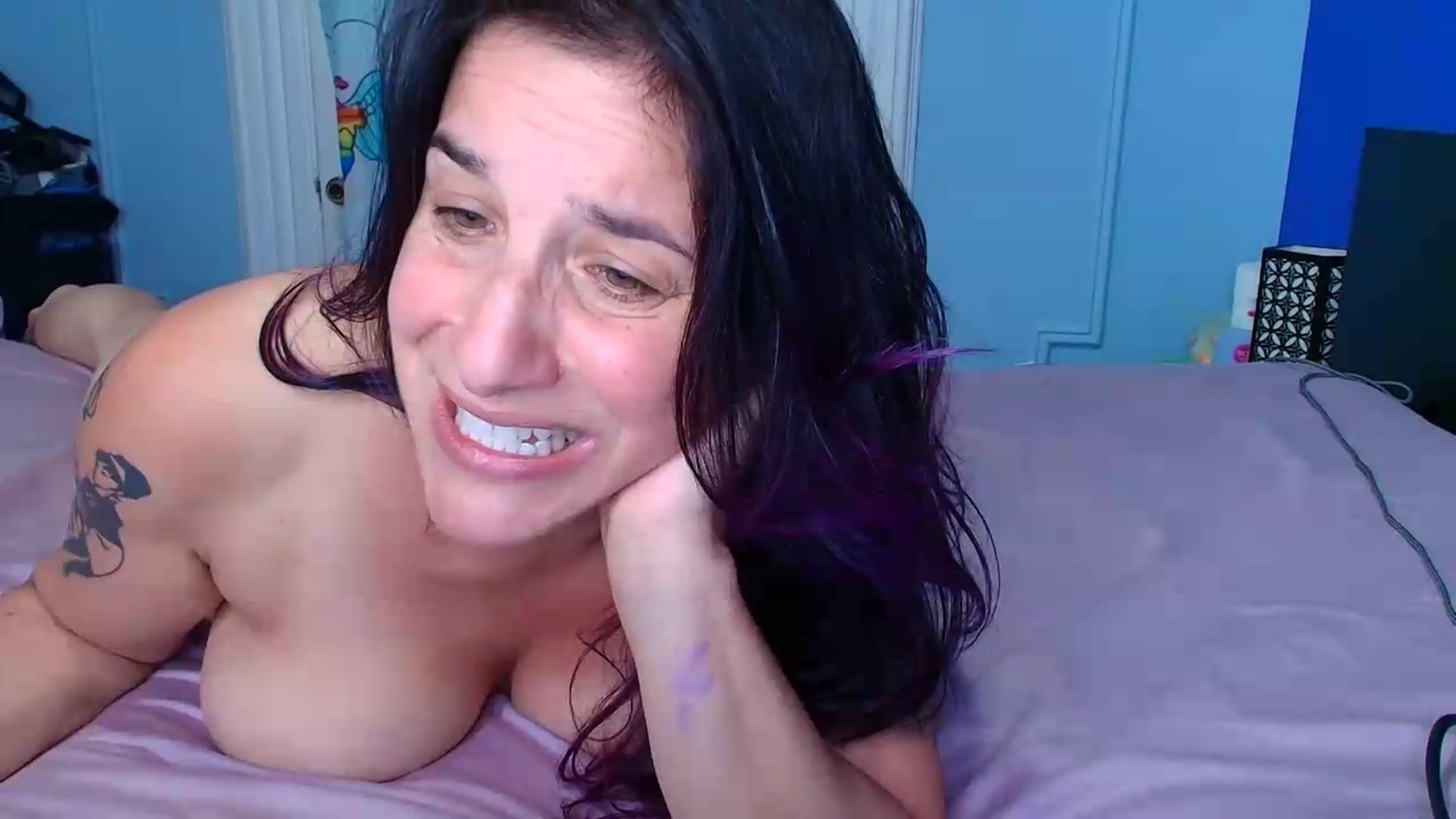 Gallery image thumbnail from abustybabe's myfreecams stream on, 07/01/2026, 21:31 image 18 of 20