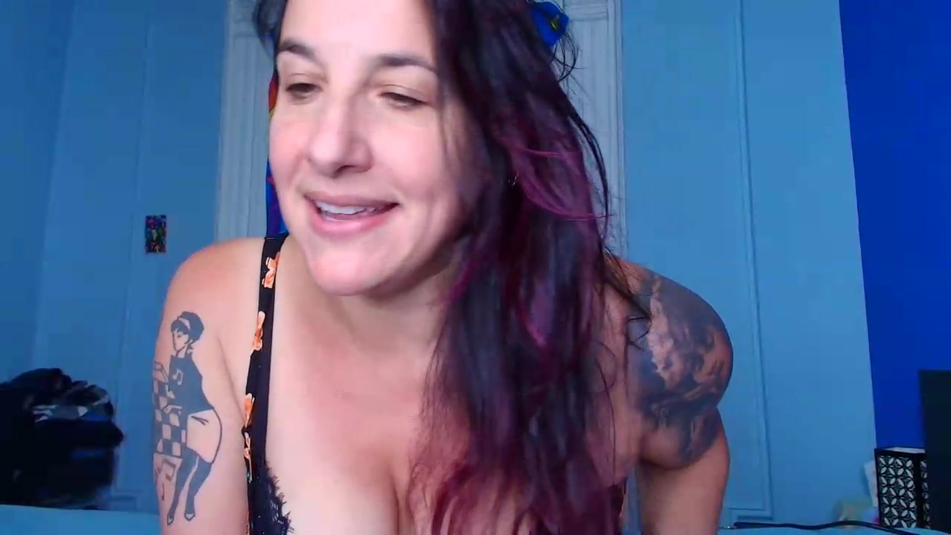 Gallery image thumbnail from abustybabe's myfreecams stream on, 07/13/2026, 21:32 image 7 of 20