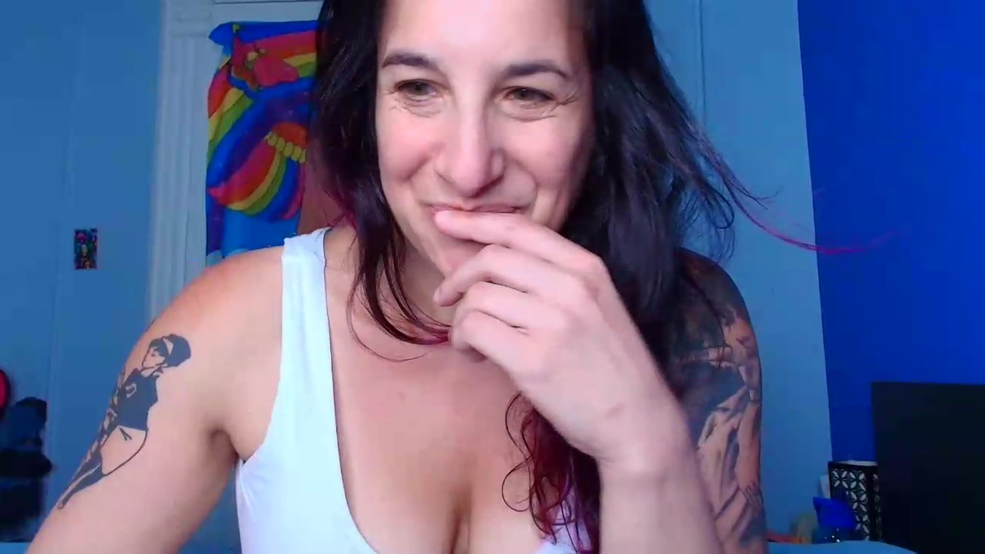 Gallery image thumbnail from abustybabe's myfreecams stream on, 07/15/2026, 20:23 image 3 of 20