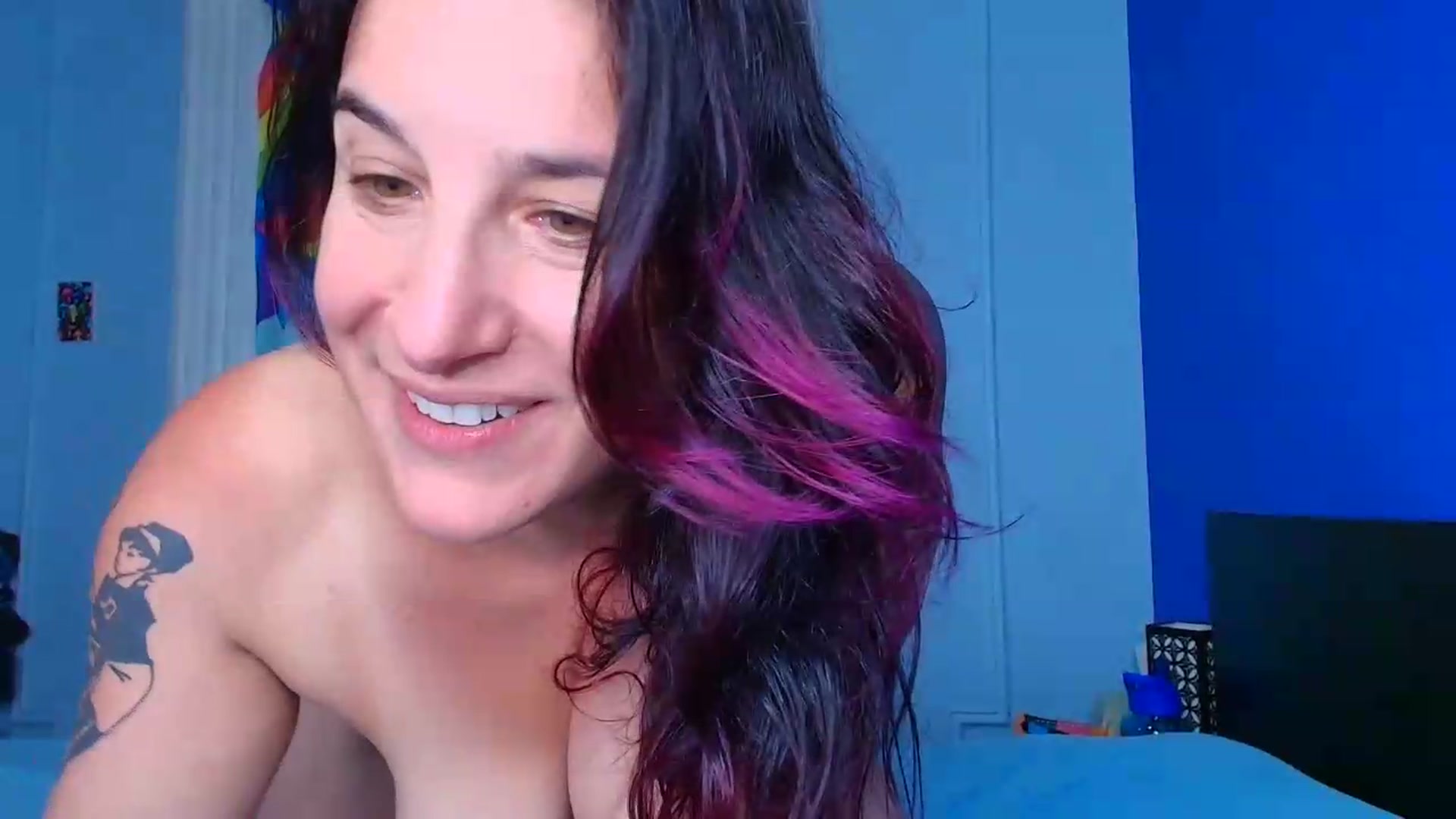 Gallery image thumbnail from abustybabe's myfreecams stream on, 07/15/2026, 20:23 image 7 of 20