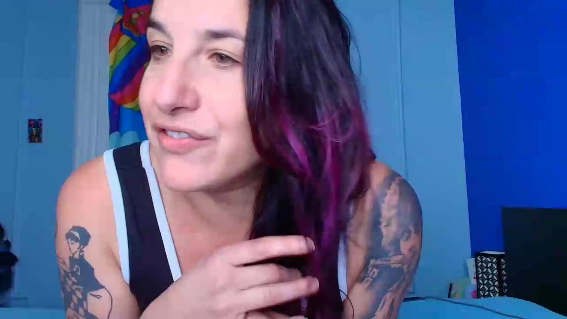 Gallery image thumbnail from abustybabe's myfreecams stream on, 07/17/2026, 21:06 image 18 of 20