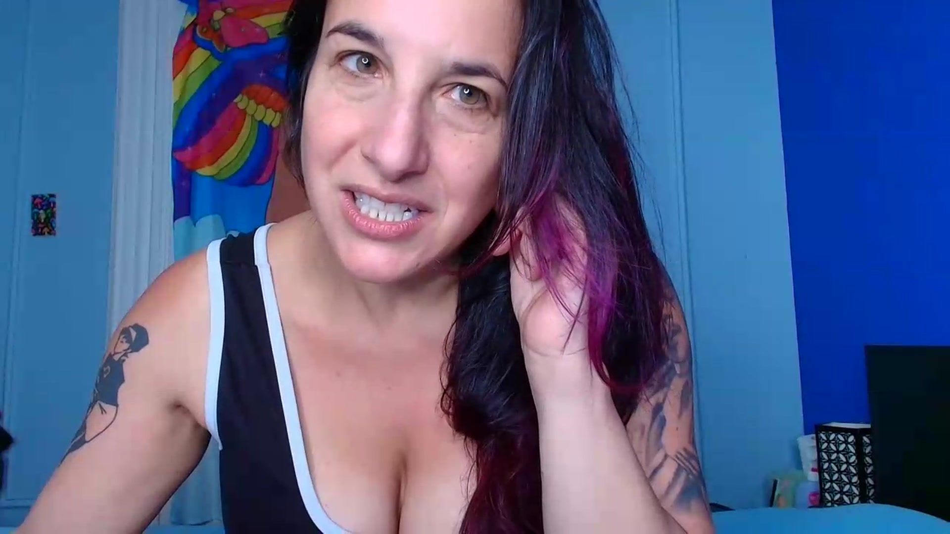 Gallery image thumbnail from abustybabe's myfreecams stream on, 07/17/2026, 21:06 image 6 of 20