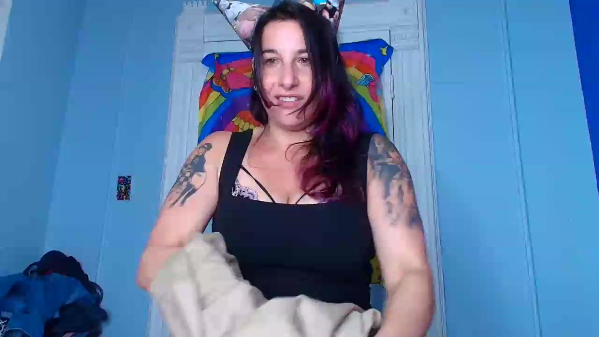 Gallery image thumbnail from abustybabe's myfreecams stream on, 07/28/2026, 21:36 image 1 of 20
