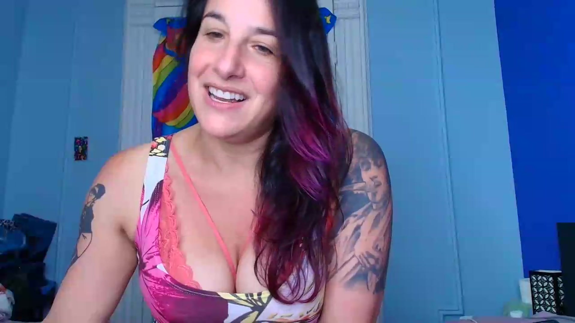 Gallery image thumbnail from abustybabe's myfreecams stream on, 07/29/2026, 21:36 image 9 of 20