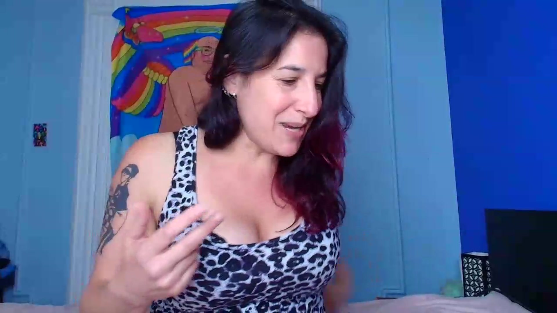Gallery image thumbnail from abustybabe's myfreecams stream on, 08/03/2026, 21:36 image 5 of 20
