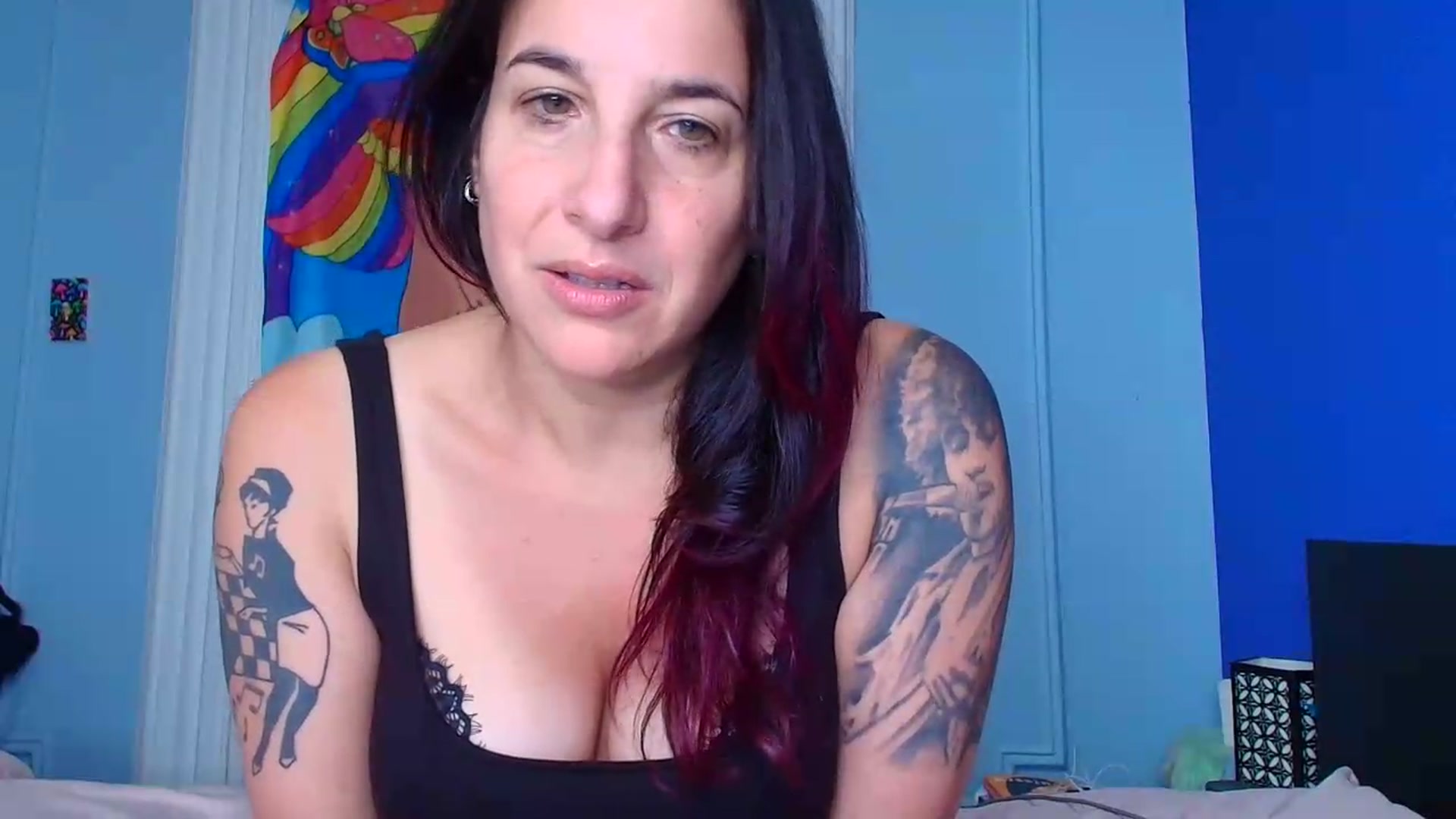 Gallery image thumbnail from abustybabe's myfreecams stream on, 08/05/2026, 21:23 image 4 of 20