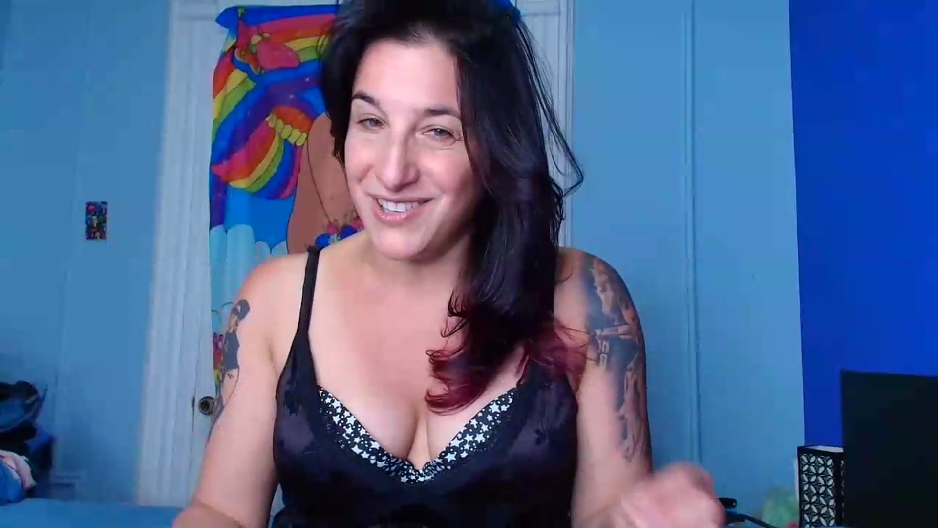 Gallery image thumbnail from abustybabe's myfreecams stream on, 08/18/2026, 21:25 image 11 of 20
