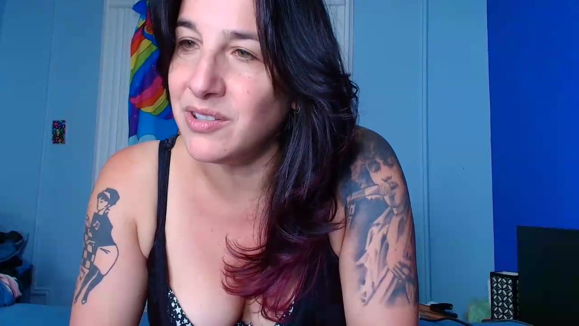 Gallery image thumbnail from abustybabe's myfreecams stream on, 08/18/2026, 21:25 image 3 of 20