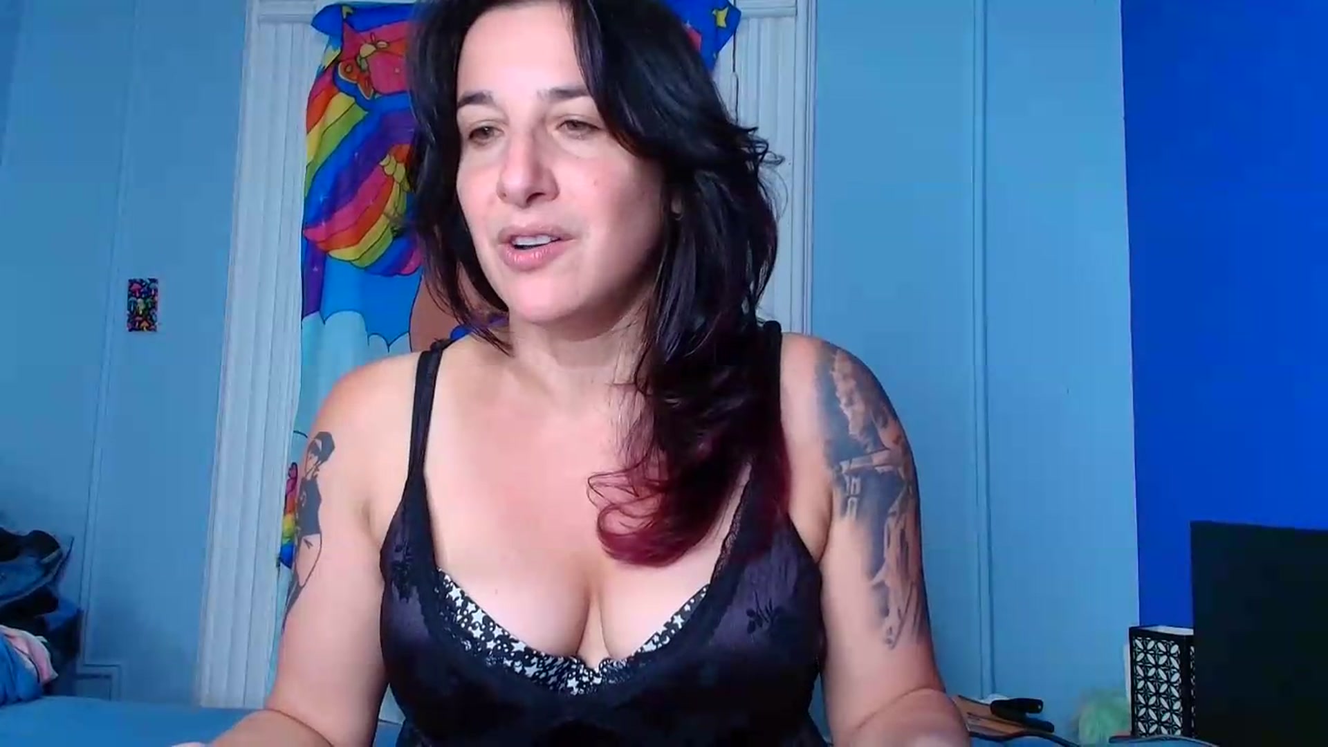Gallery image thumbnail from abustybabe's myfreecams stream on, 08/18/2026, 21:25 image 2 of 20