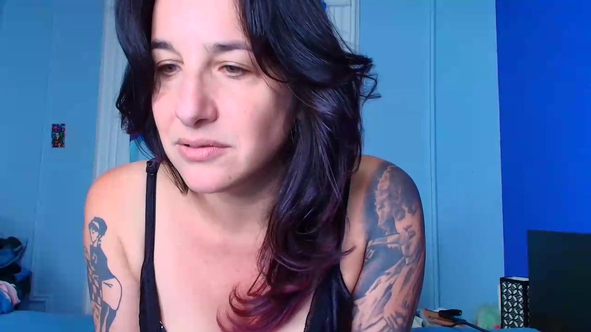 Gallery image thumbnail from abustybabe's myfreecams stream on, 08/18/2026, 21:25 image 7 of 20