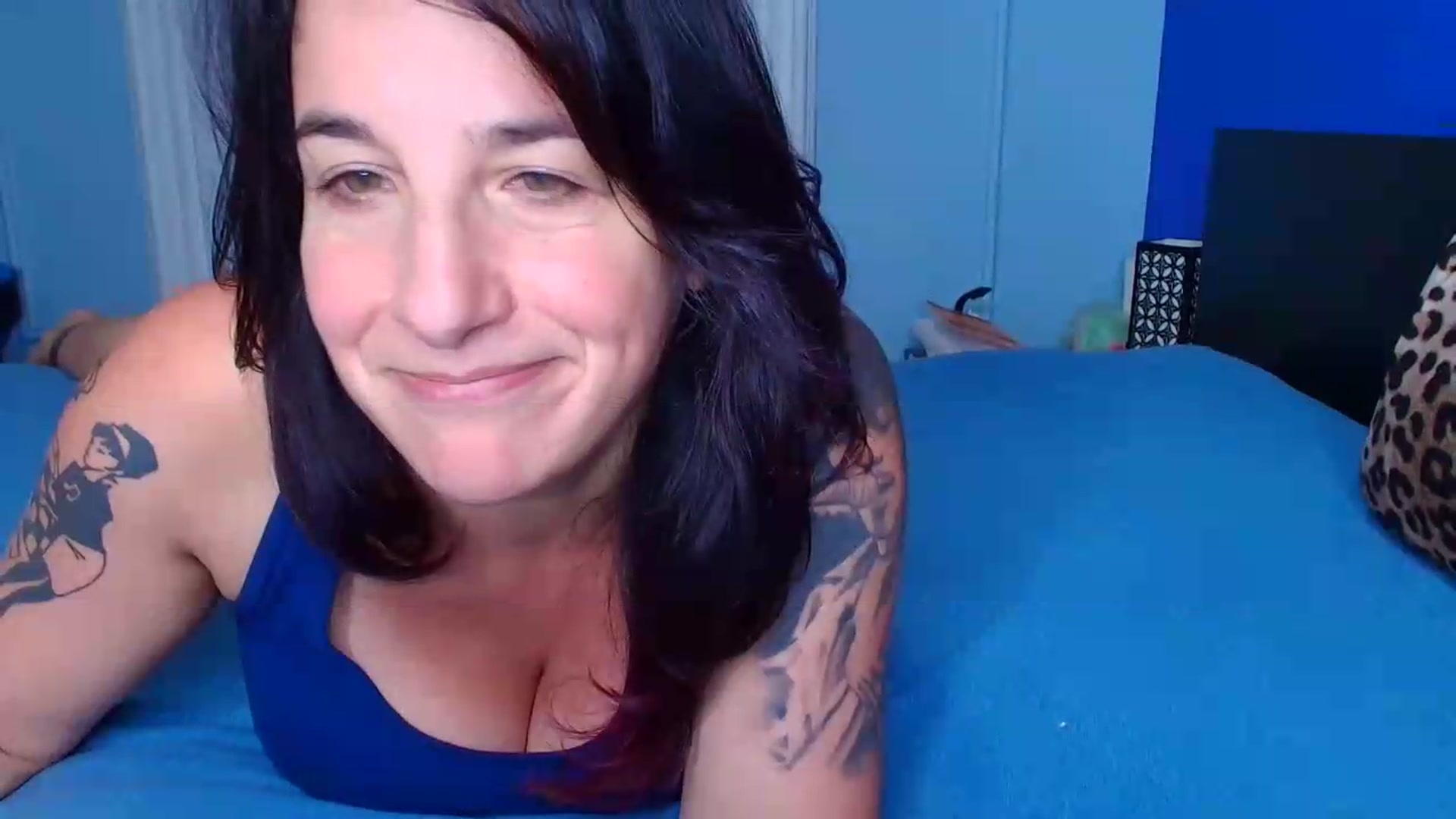 Gallery image thumbnail from abustybabe's myfreecams stream on, 08/19/2026, 21:44 image 15 of 20