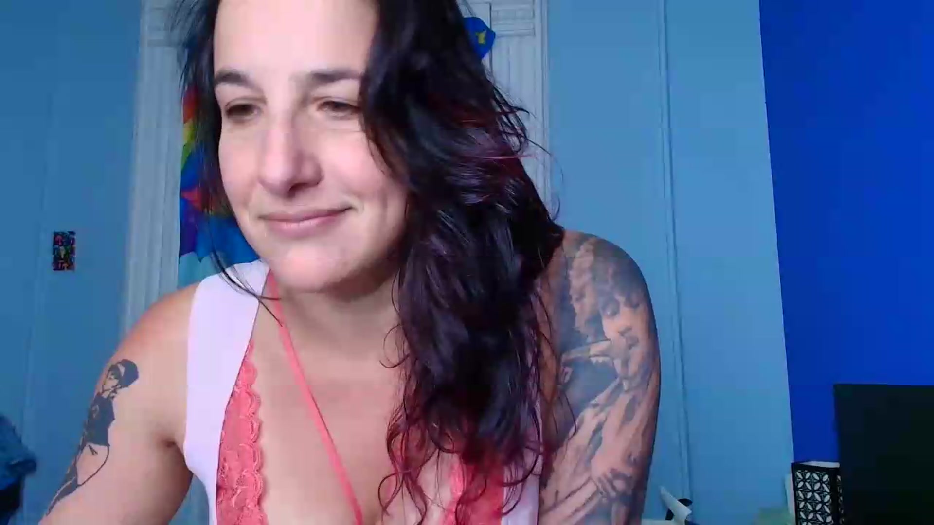 Gallery image thumbnail from abustybabe's myfreecams stream on, 08/21/2026, 21:30 image 8 of 20