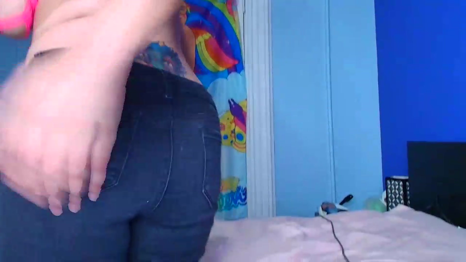 Gallery image thumbnail from abustybabe's myfreecams stream on, 08/26/2026, 21:27 image 13 of 20
