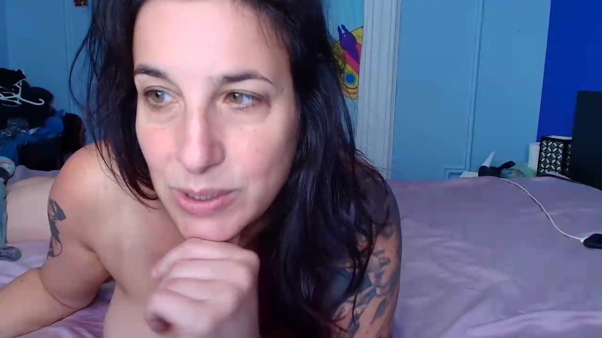 Gallery image thumbnail from abustybabe's myfreecams stream on, 09/07/2026, 21:13 image 12 of 20