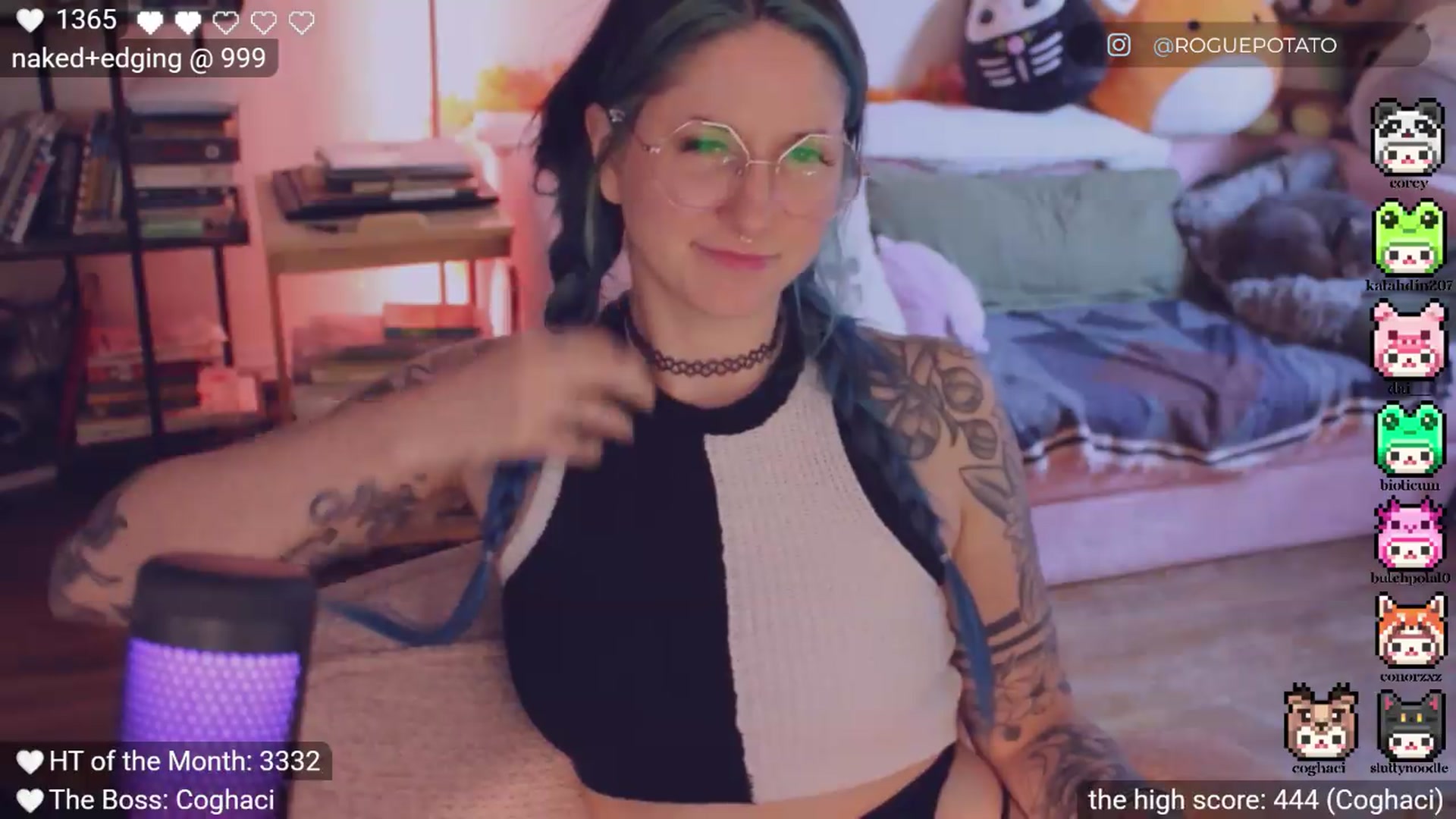 Gallery image thumbnail from actually_ashe's myfreecams stream on, 09/19/2026, 24:01 image 11 of 20